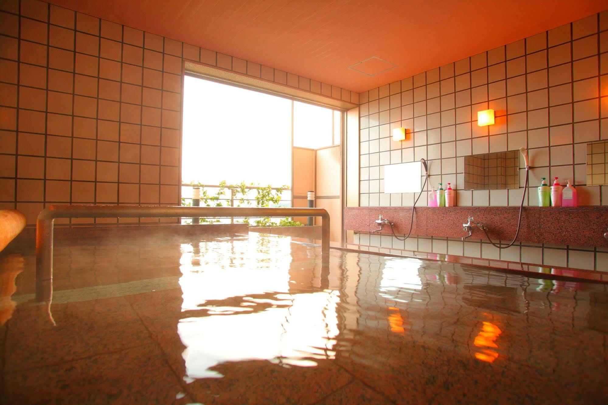 Eihokaku Hotel Himi Bagian luar foto